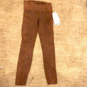 NWT Lululemon Fast and Free HR Tight 25”